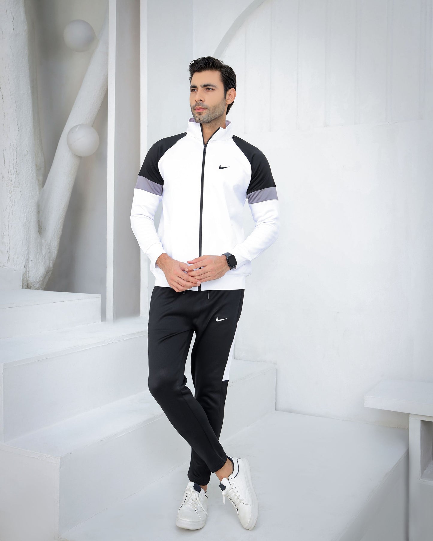 Black white zipper tracksuit